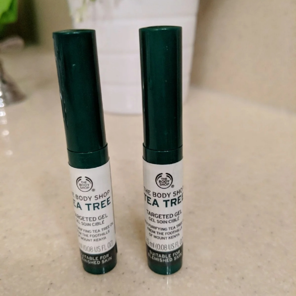 The body shop tea tree  targeted gel set of 2